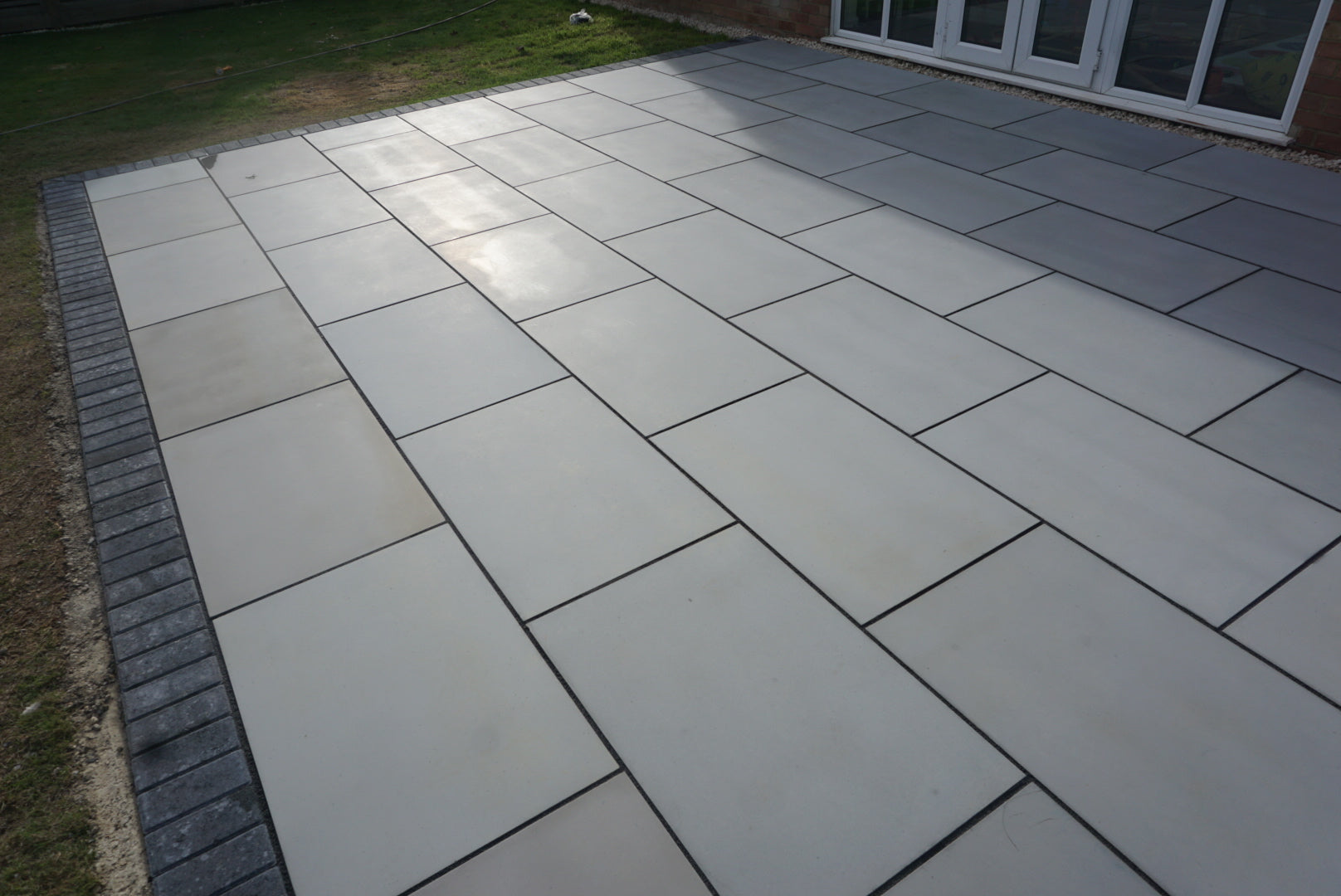 Kandla Grey Indian Sandstone Paving Slabs - Sawn & Honed - 600x300 - 20mm - Smooth Paving