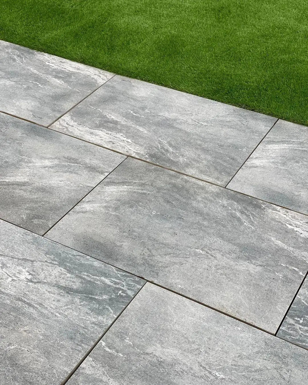 earthcore grey porcelain paving 900x600