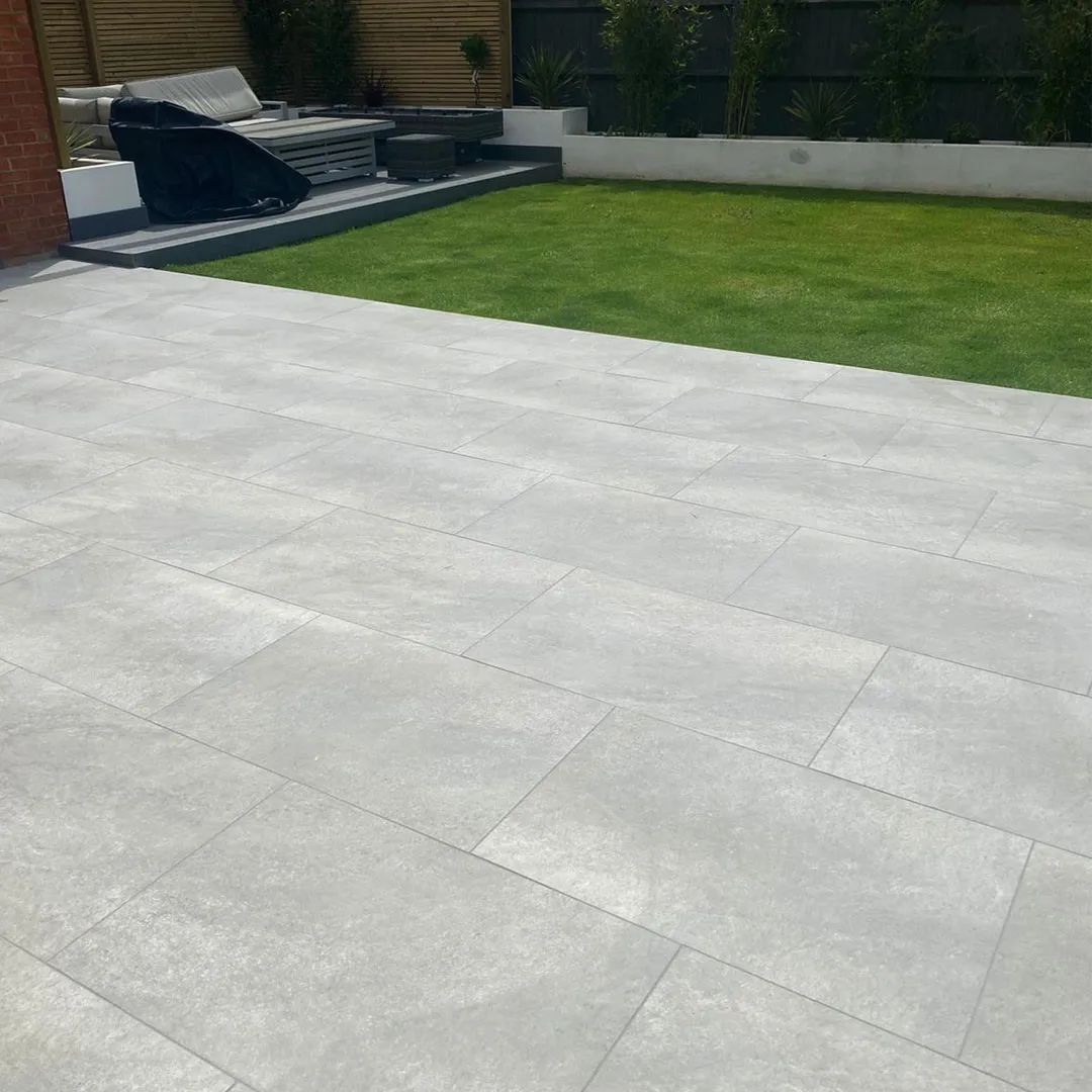 MID GREY GRANITE PORCELAIN