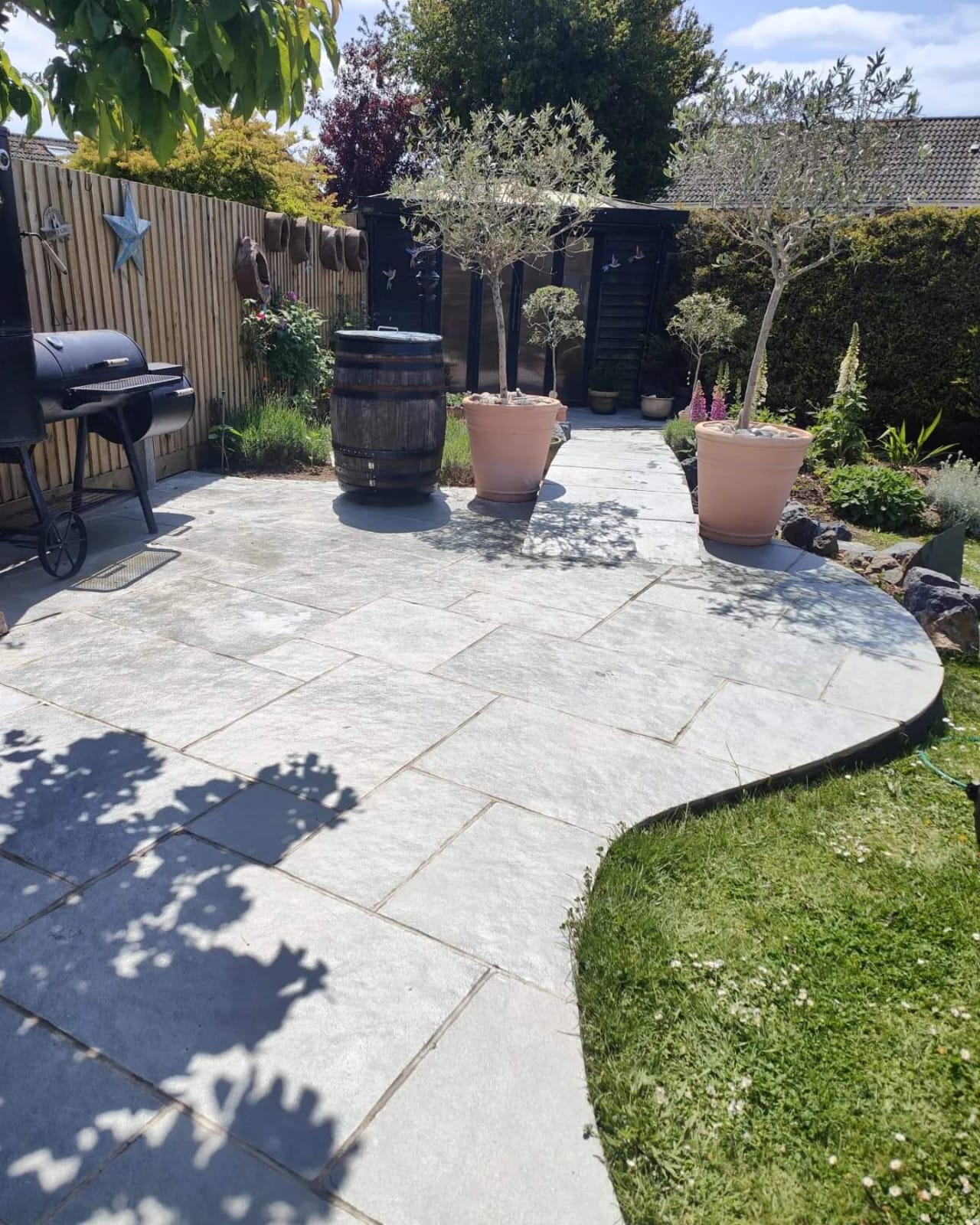 Kota Blue Indian Limestone Paving Slabs - Riven - Patio Pack - 22mm