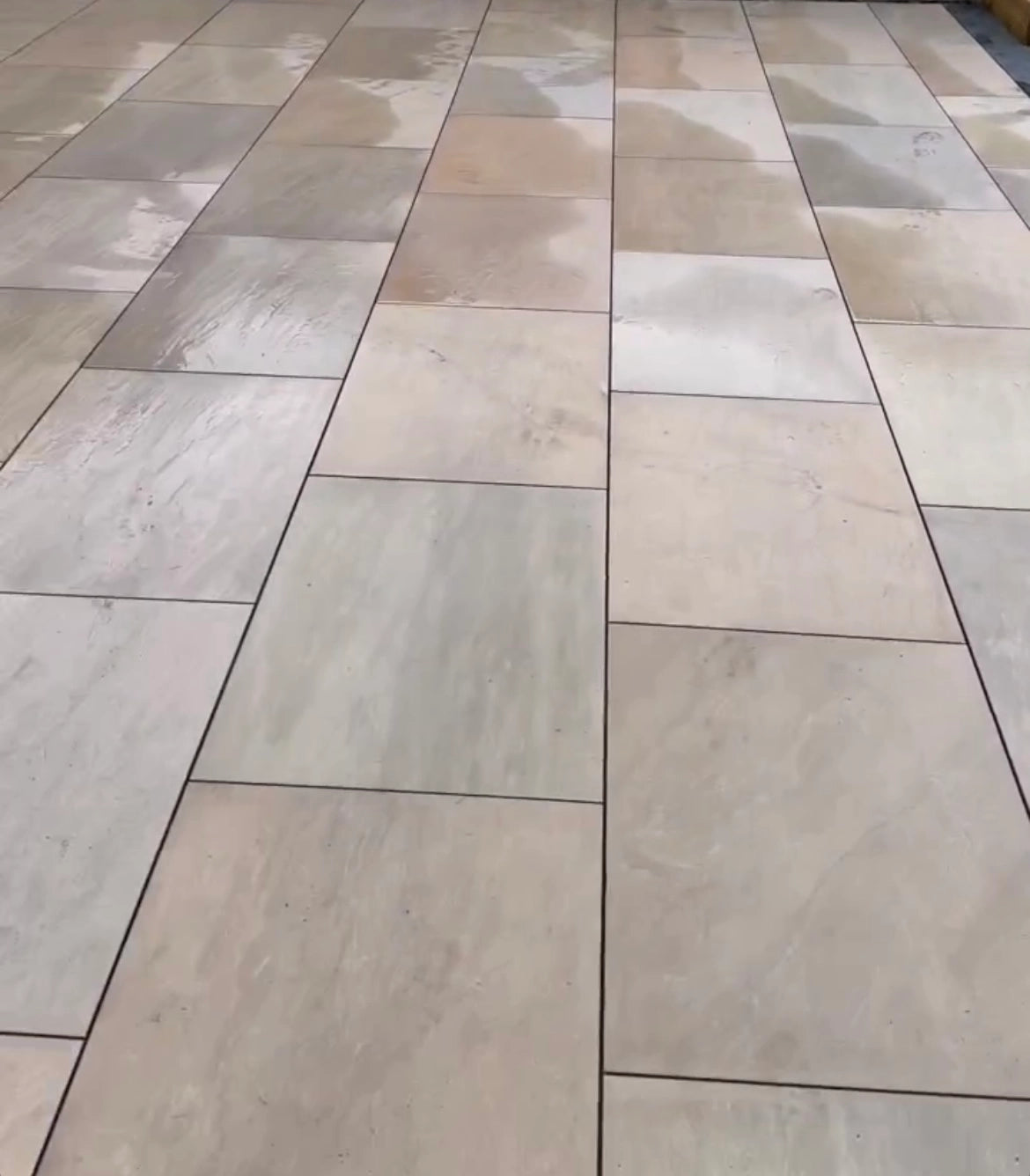 raj green porcelain paving 900x600