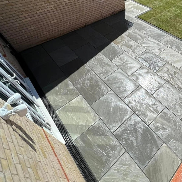 Kandla Grey Indian Sandstone Wall Coping - Riven - 600x300
