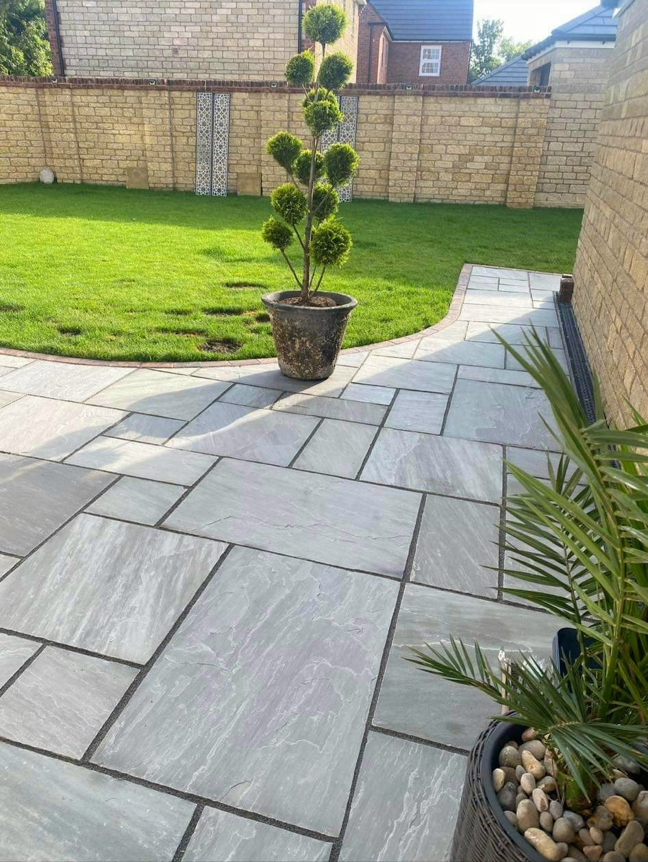 Kandla Grey Indian Sandstone Paving Slabs - Riven - Patio Pack - 22mm