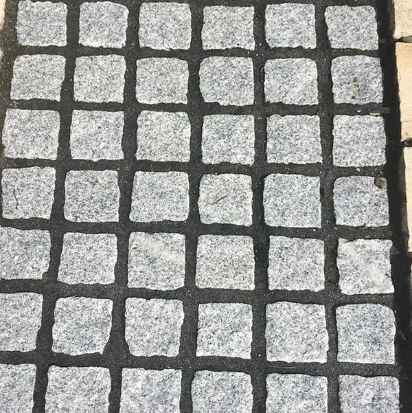Silver Grey Granite Cobbles - Handcut - 100x100 - 40-60mm