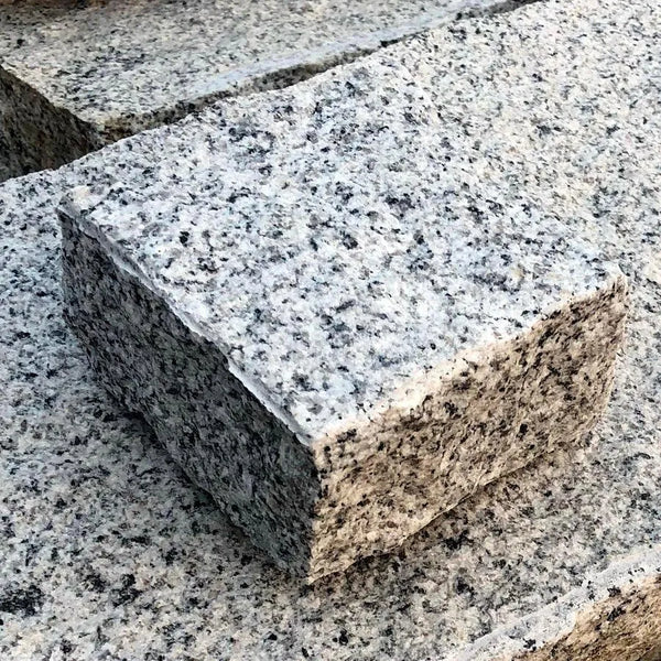 Silver Grey Granite Cobbles - Handcut - 100x100 - 40-60mm
