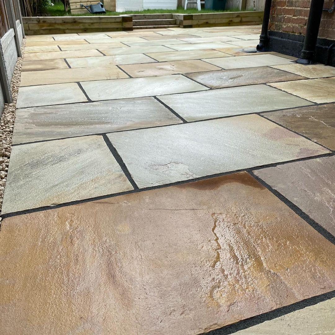 Mint Indian Sandstone Paving Slabs - Riven - 900x600 - 22mm - UniversalPaving