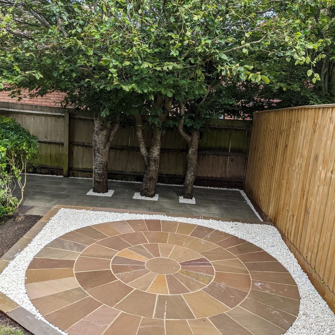 raj green sandstone circle