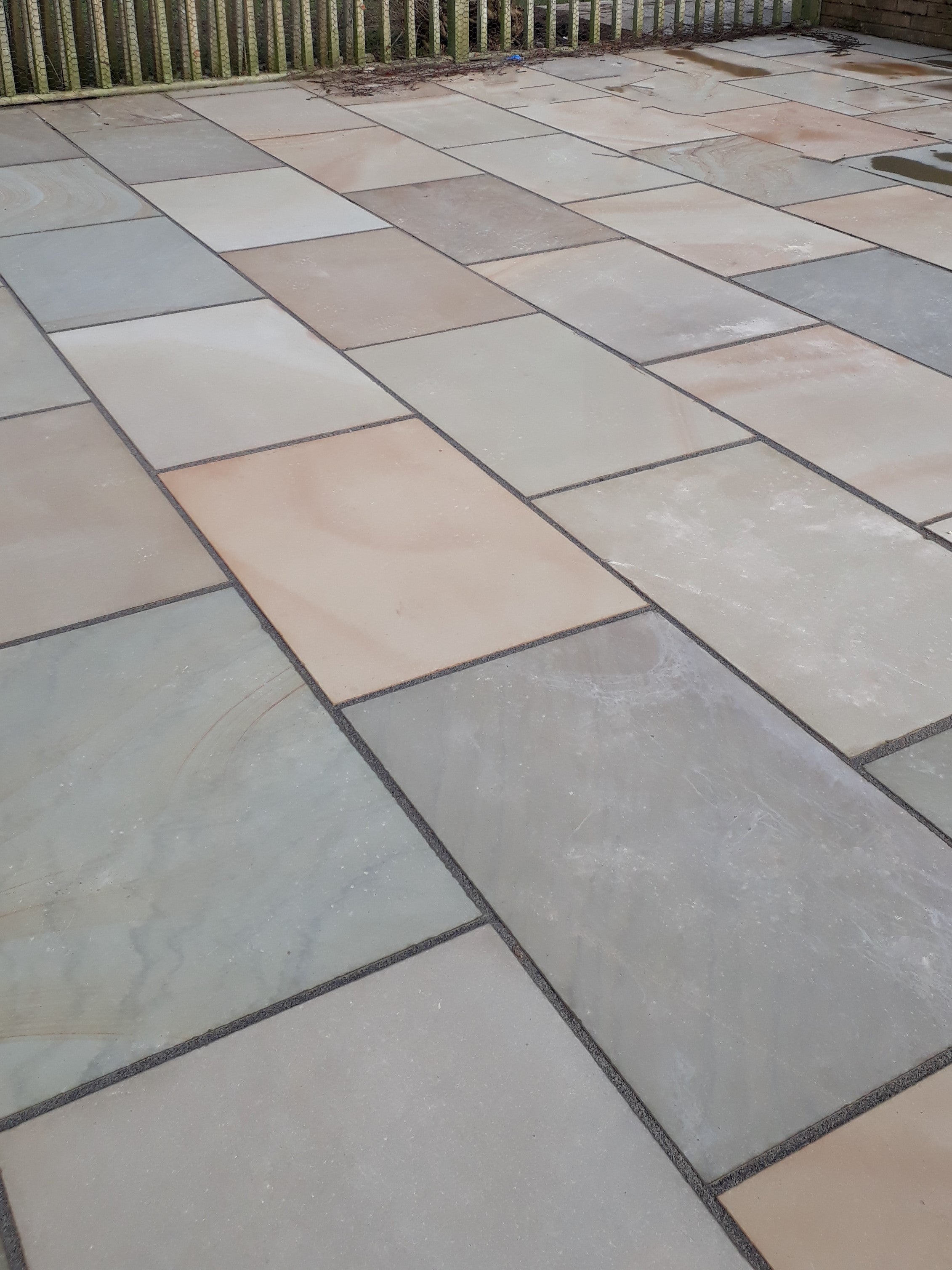 Raj Green Indian Sandstone Paving Slabs - Sawn & Honed - 900x600 - 20mm - Smooth Paving