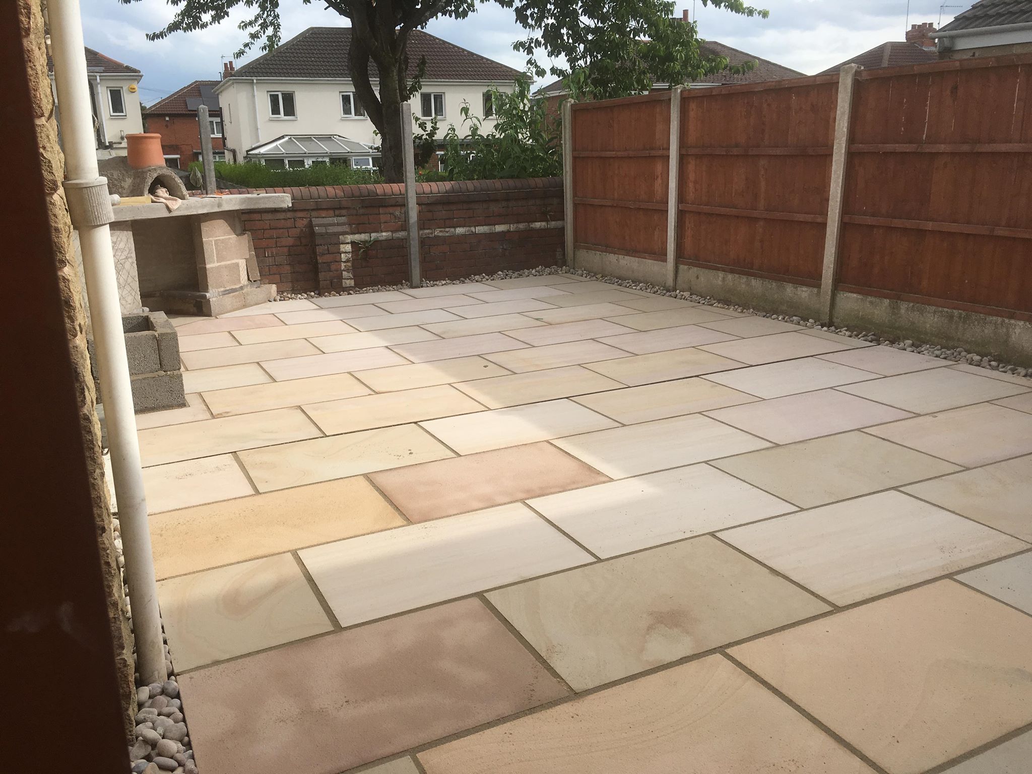 Raj Blend Indian Sandstone Paving Slabs - Sawn & Honed - 900x600 - 20mm - Smooth Paving