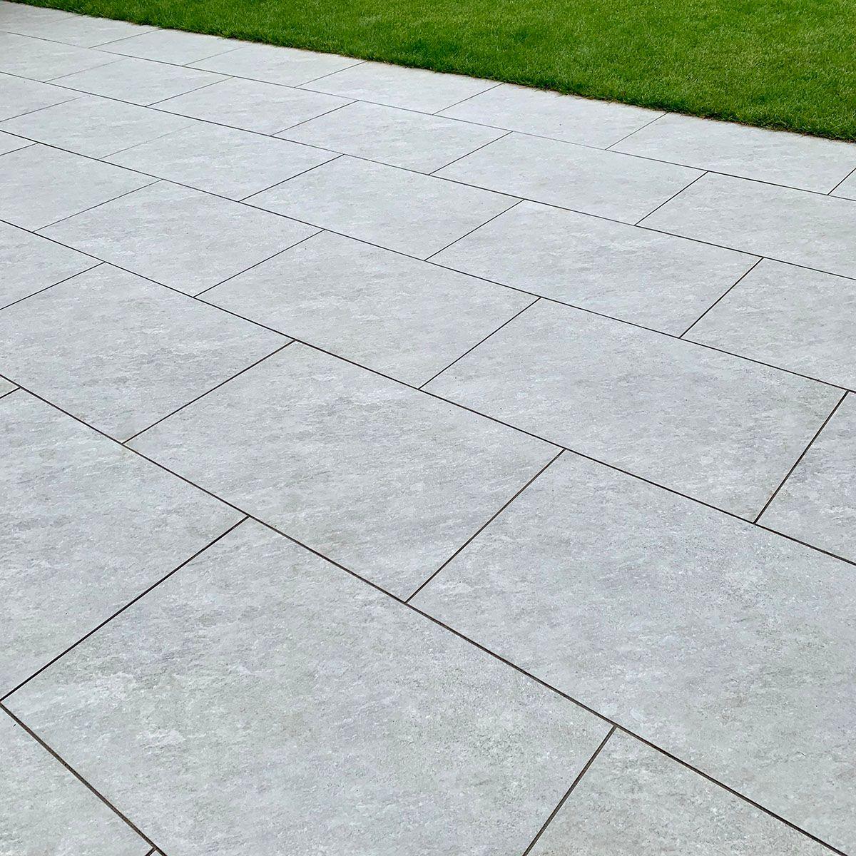 Quartz Grey Outdoor Porcelain Paving Tiles - 900x600 - 21.60sqm - 20mm - UniversalPaving