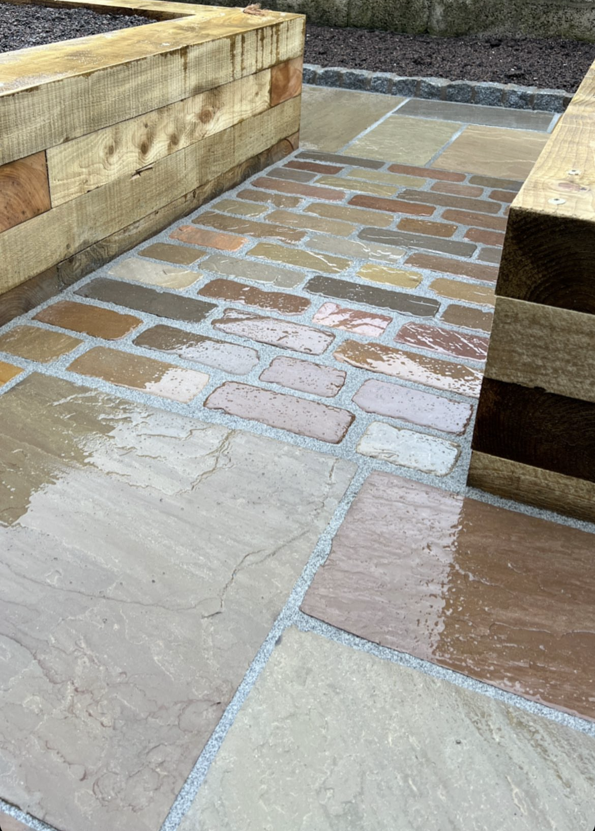 raj green sandstone tumbled setts 20x10 cm 30 40 mm