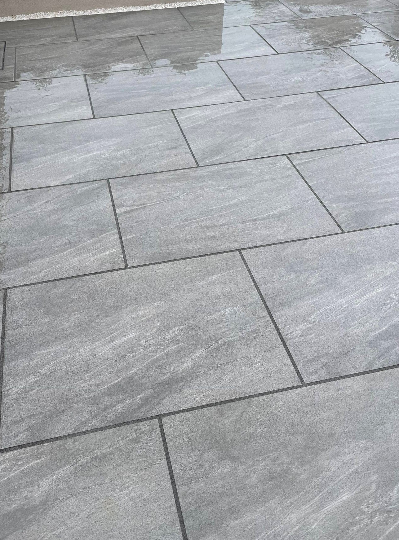 anthracite grey porcelain paving 900x600