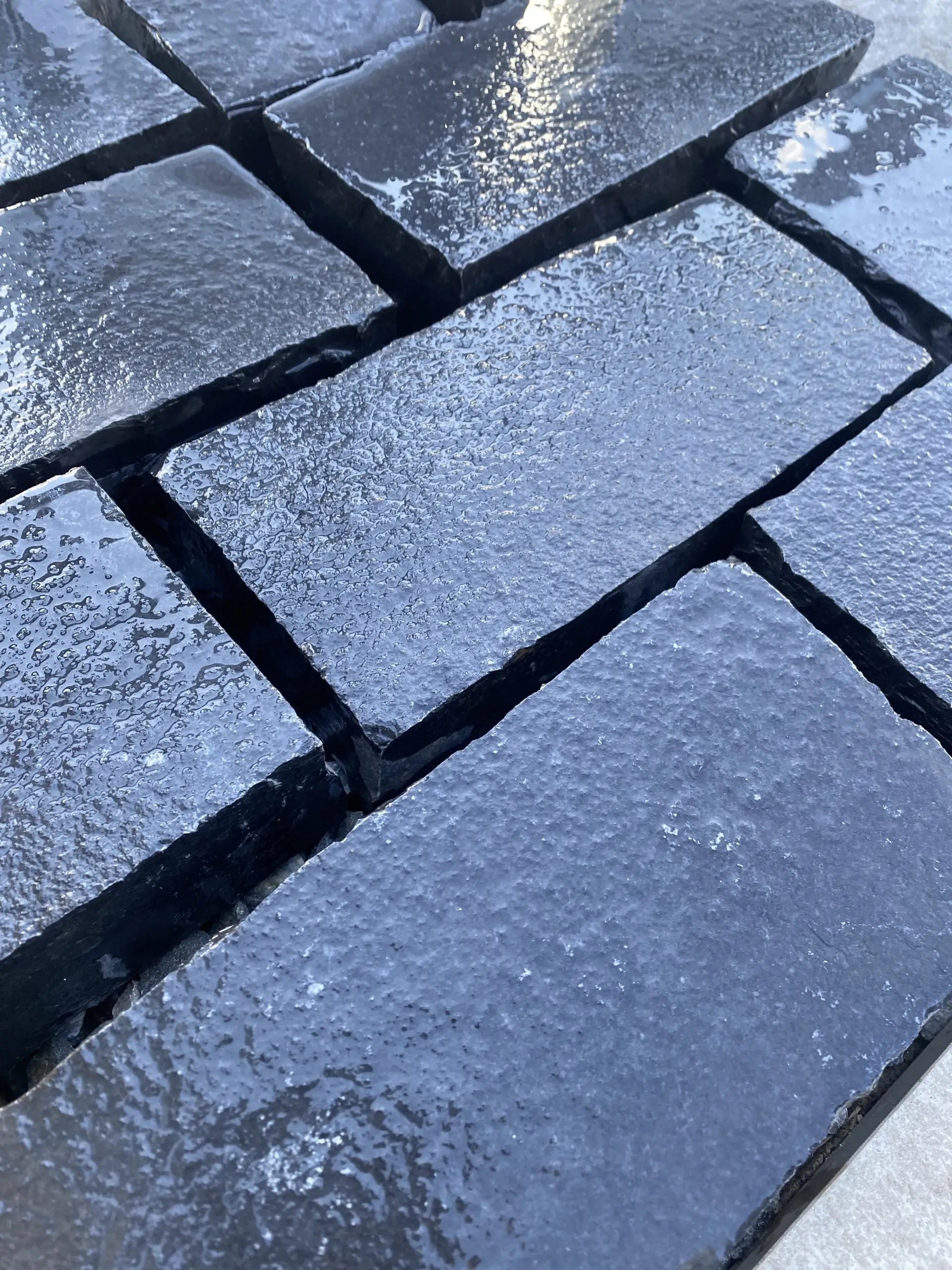 black limestone setts 20x10 cm
