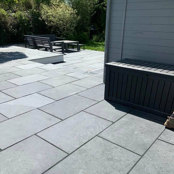 KOTA BLUE INDIAN LIMESTONE PAVING SLABS - RIVEN - SAWN EDGE - 900X600 - 22MM