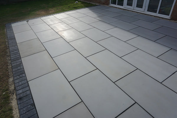 Kandla Grey Indian Sandstone Paving Slabs - Sawn & Honed - 600x300 - 20mm - Smooth Paving Kandla Grey Indian Sandstone Paving Slabs - Sawn & Honed - 600x300 - 20mm - Smooth Paving