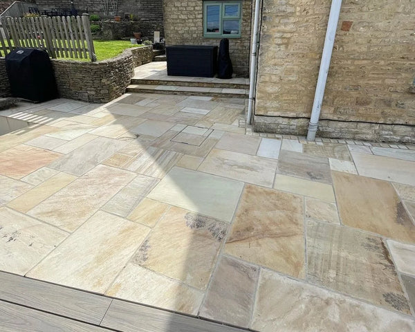 Mint Indian Sandstone Paving Slabs - Riven - Patio Pack - 22mm - UniversalPaving Fossil Mint Indian Sandstone Paving Slabs - Riven - Patio Pack - 22mm