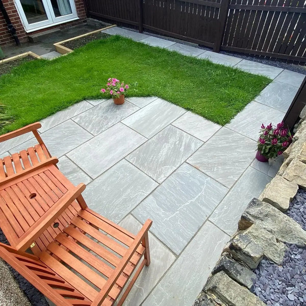 Kandla Grey Indian Sandstone Paving Slabs - Riven - 900x600 - 22mm Kandla Grey Indian Sandstone Paving Slabs - Riven - 900x600 - 18mm