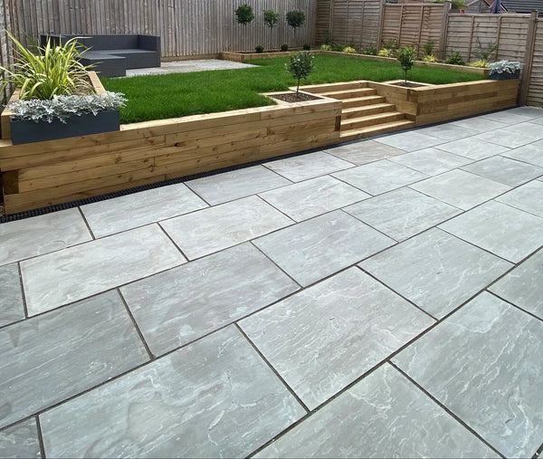 Kandla Grey Indian Sandstone Paving Slabs - Riven - 900x600 - 22mm Kandla Grey Indian Sandstone Paving Slabs - Riven - 900x600 - 18mm