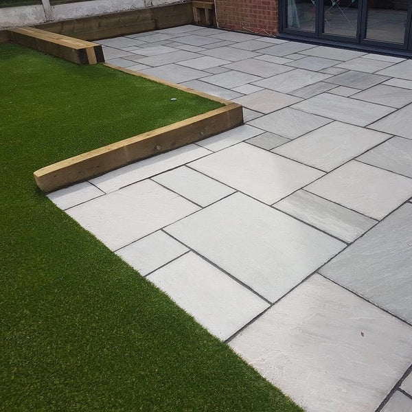 Kandla Grey Indian Sandstone Paving Slabs - Riven - Patio Pack - 22mm Kandla Grey Indian Sandstone Paving Slabs - 560 Series - Riven - Patio Pack - 22mm