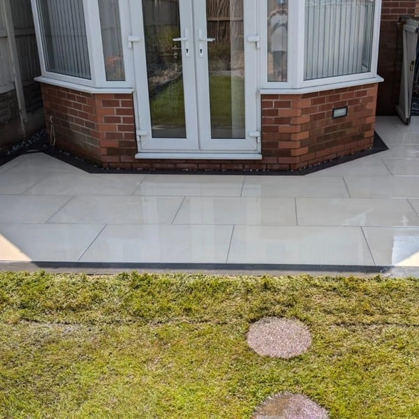 Camel Sandstone Paving - UK Wide Delivery,Natural Stone Paving - Garden & Landscaping Mint Smooth Outdoor Porcelain Paving Tiles - 900x600 - 20mm