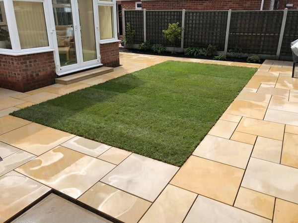 Mint Indian Sandstone Paving Slabs - Sawn & Honed - Patio Pack - 11.90sqm - 20mm - Smooth Paving Mint Indian Sandstone Paving Slabs - Sawn & Honed - Patio Pack - 11.90sqm - 20mm - Smooth Paving