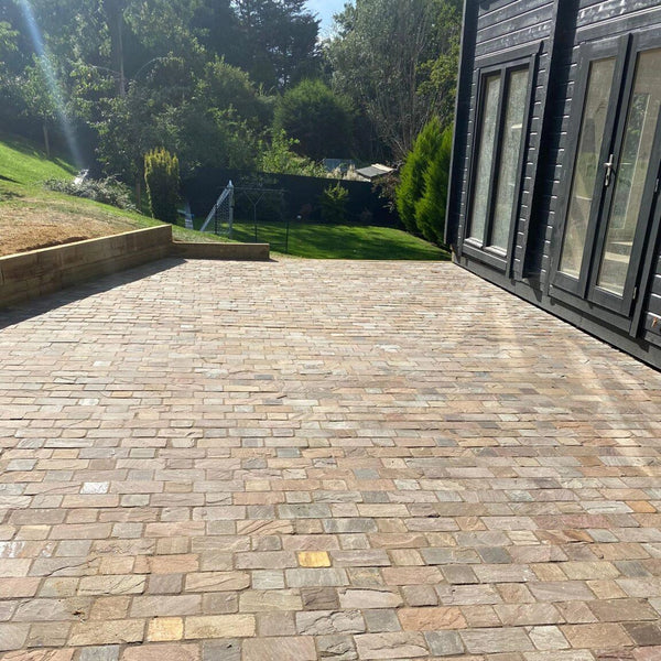 Raj Green Setts - Handcut - 20x10 cm - 40-50 mm - 400 Pcs - 9sqm - UniversalPaving