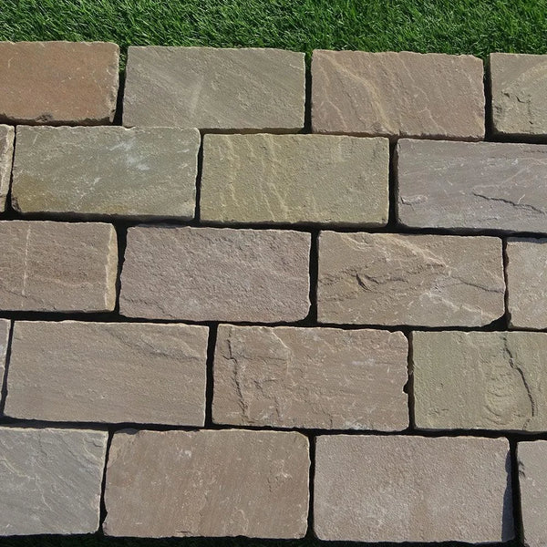Raj Green Setts - Tumbled - 20x10 cm - 40-50 mm - 400 Pcs - 9sqm - UniversalPaving Raj Green Setts - Tumbled - 200x100 - 40-50 mm