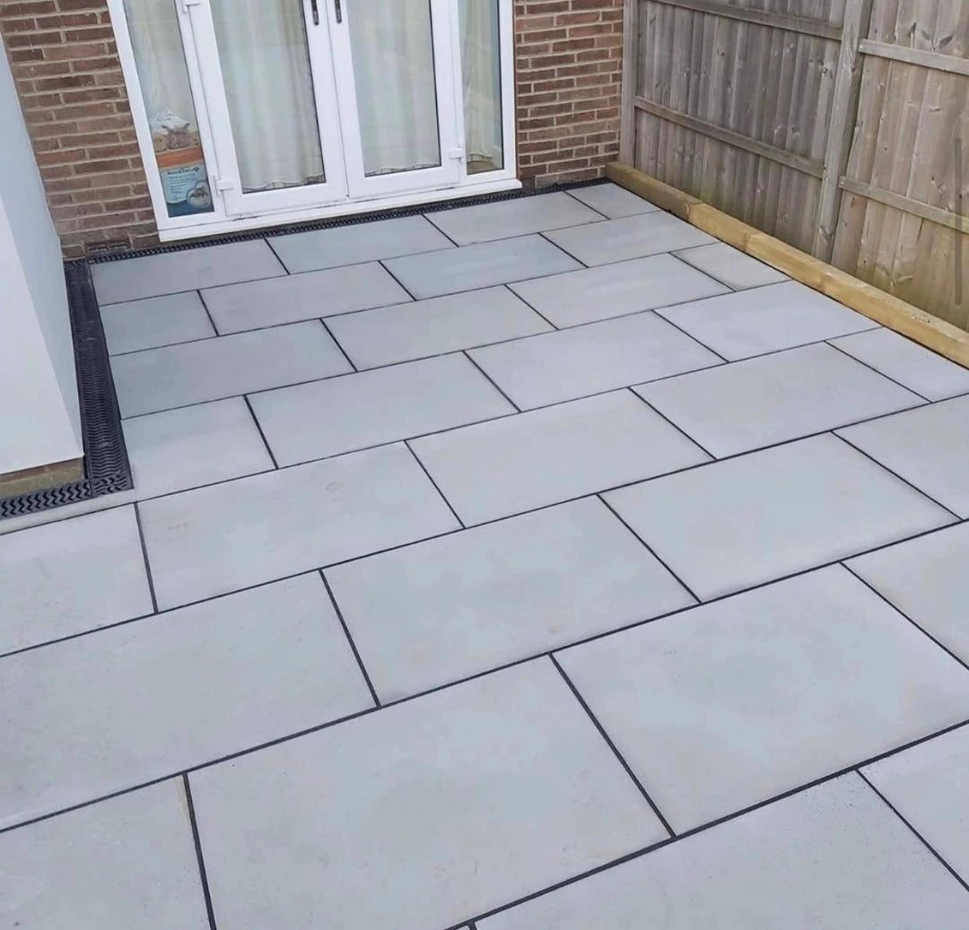 kandla grey sawn and honed 900x600
