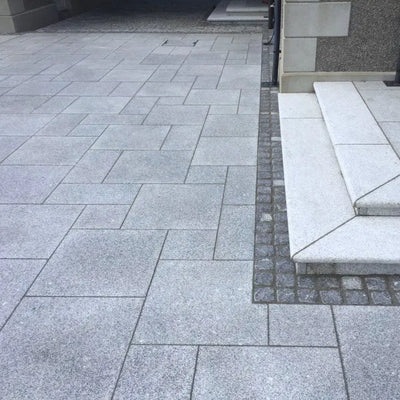 Black Granite Cobbles - Handcut - 100x100 - 40-60mm