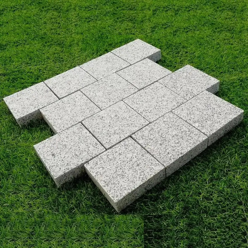 silver grey granite cobbles 100x100