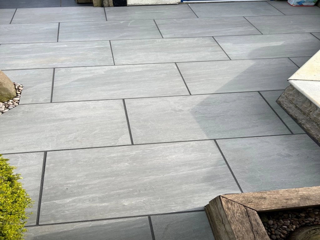 kandla grey porcelain paving 900x600