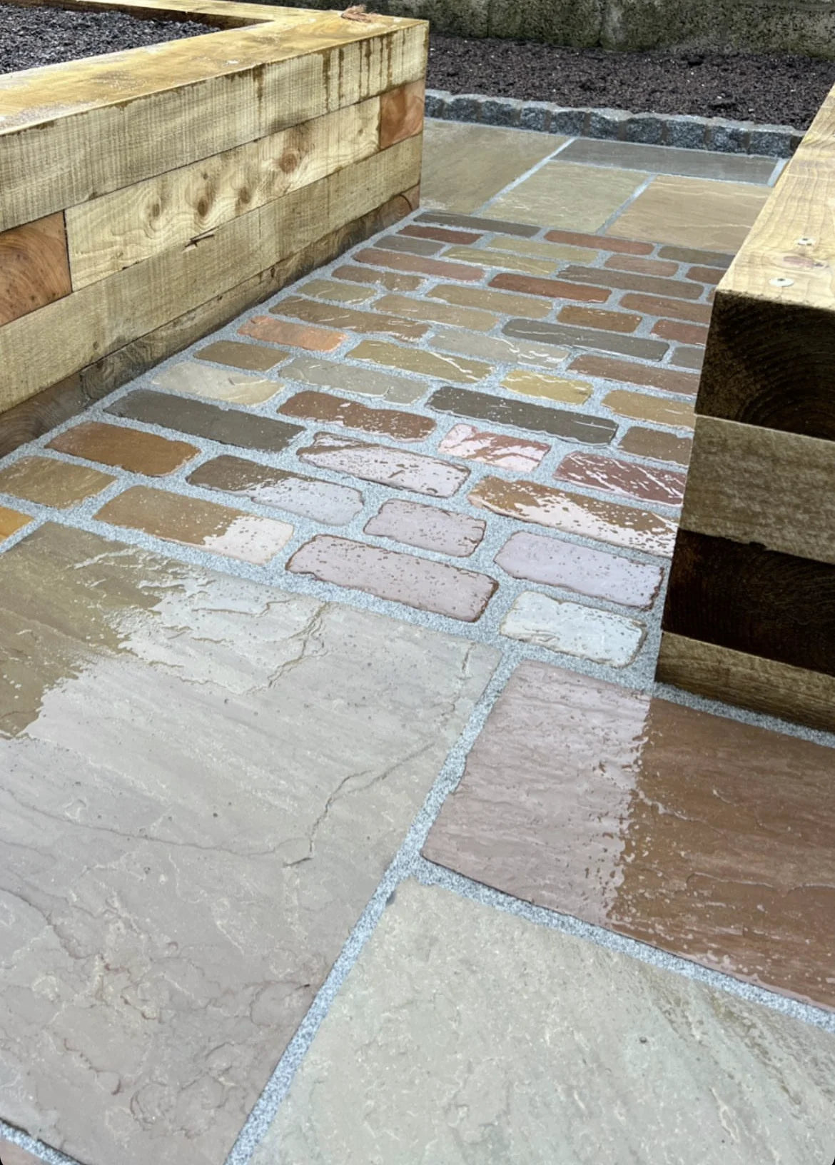 raj green sandstone tumbled setts 20x10 cm 30 40 mm