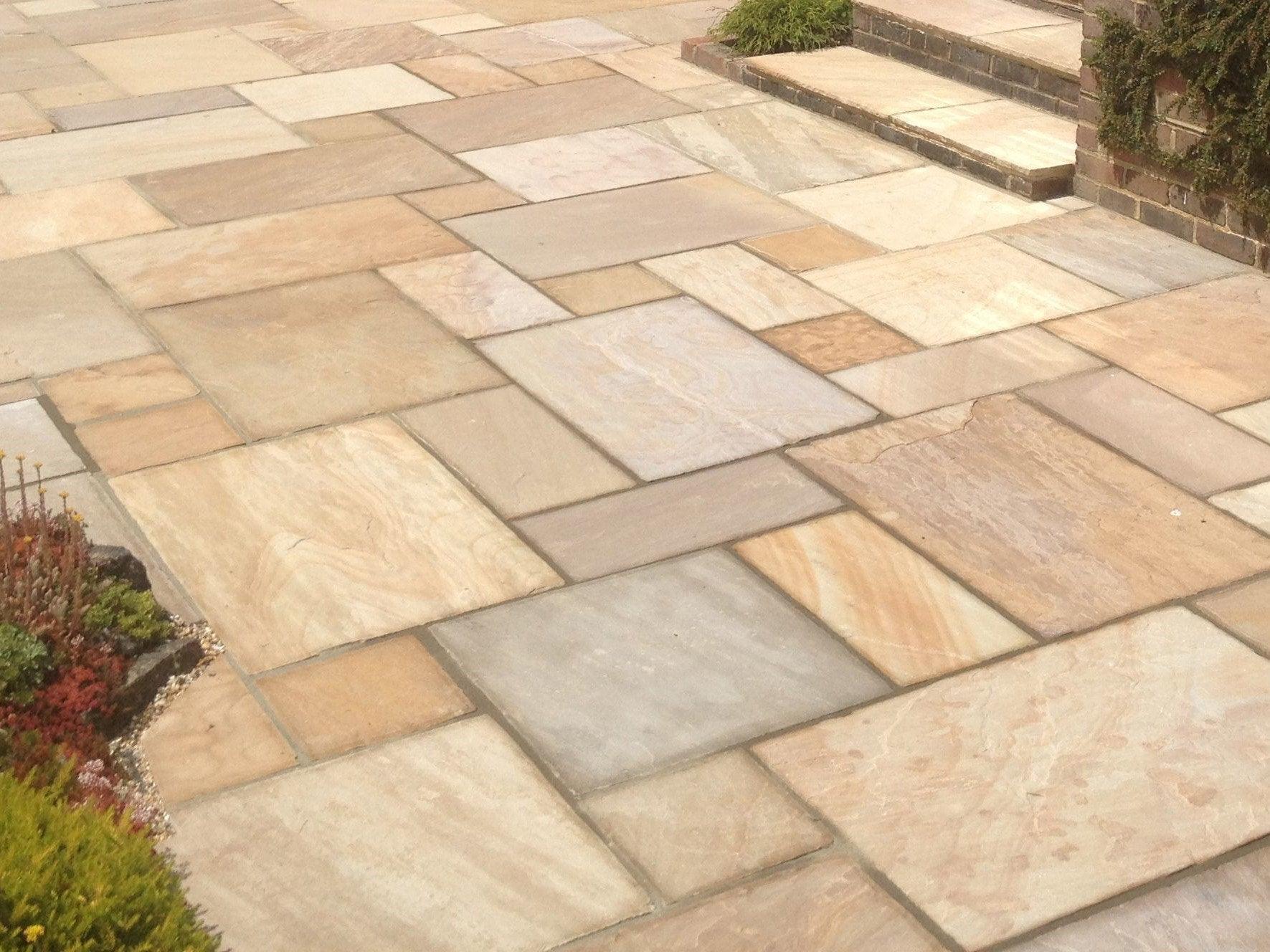 Camel Dust Indian Sandstone Paving Slabs - Riven - Patio Pack - 22mm - UniversalPaving