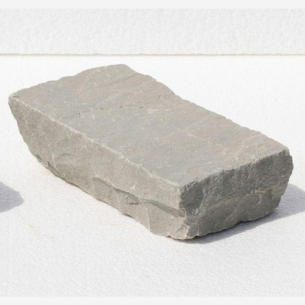 Kandla Grey Setts - Tumbled - 20x10 cm - 40-50 mm - 400 Pcs - 9sqm - UniversalPaving