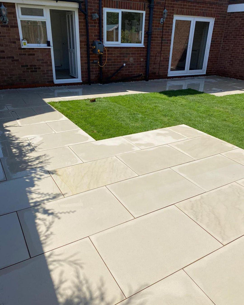 Mint Smooth Sandstone Paving - Sawn & Honed | Patio Pack - 20mm ...