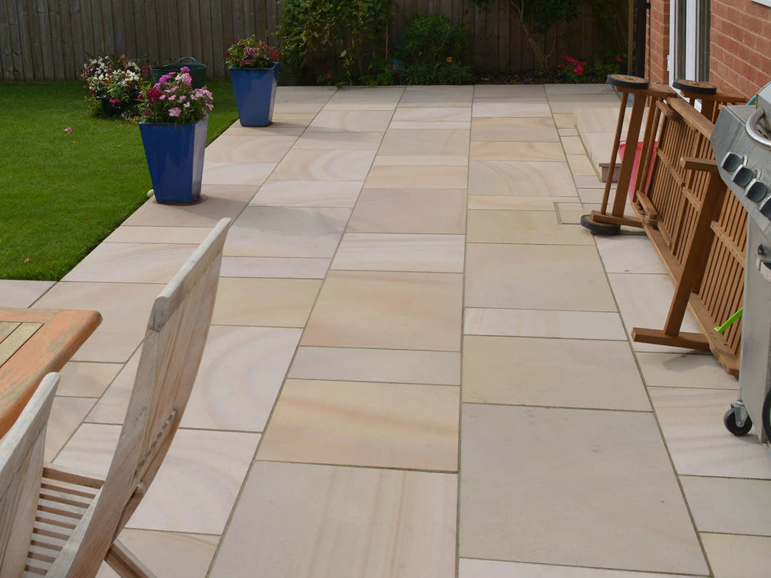 Rippon Buff Indian Sandstone Paving Slabs - Sawn & Honed - Patio Pack - 20mm - Smooth Paving - UniversalPaving